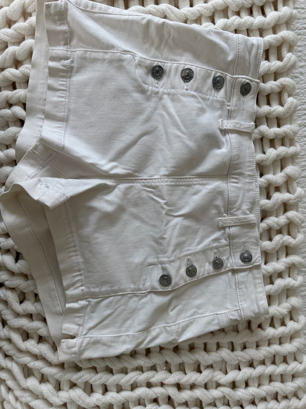 Women’s White Button-Accent Cotton Shorts